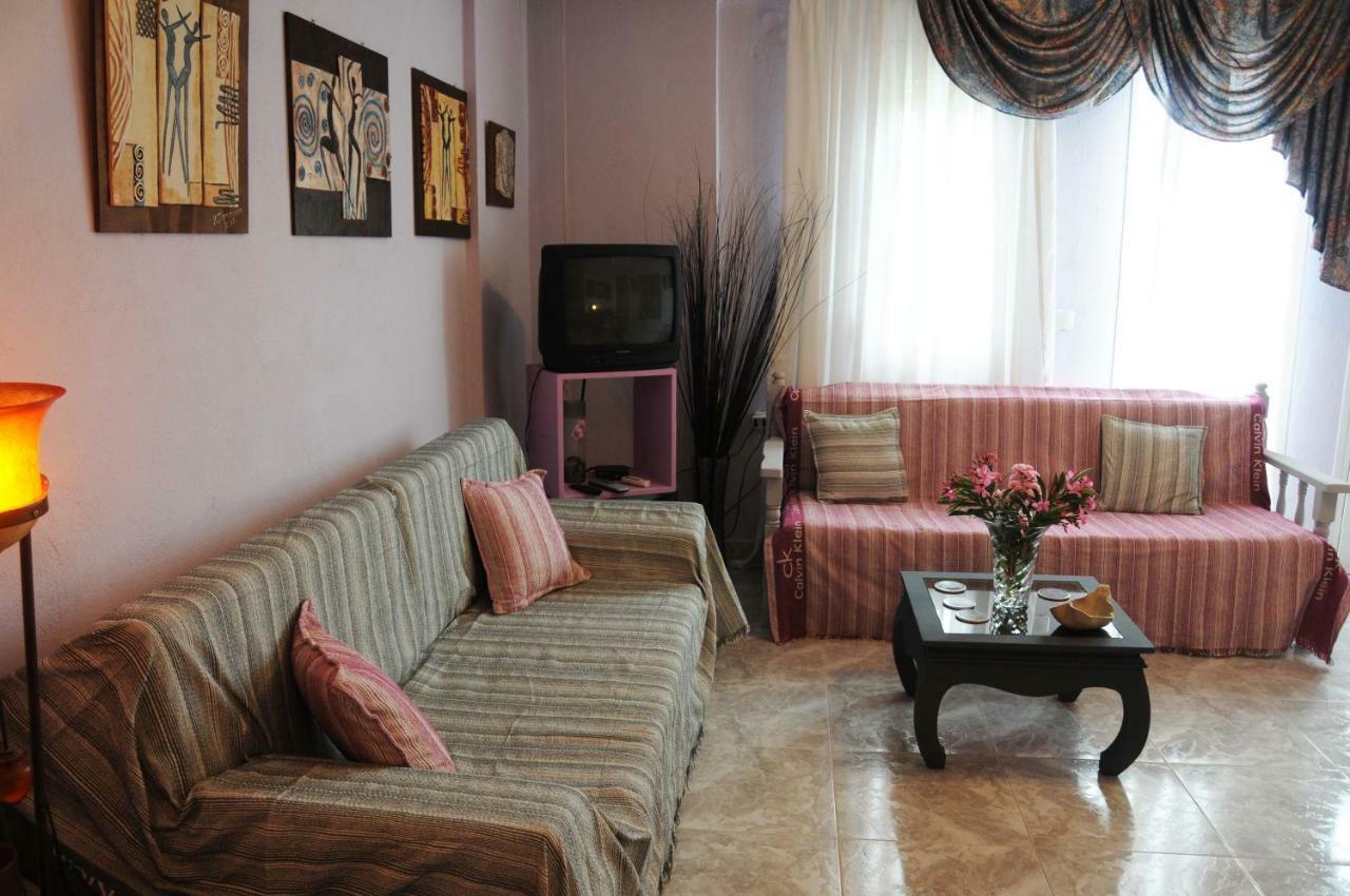 House Of Arts Apartment Pélla Exterior photo
